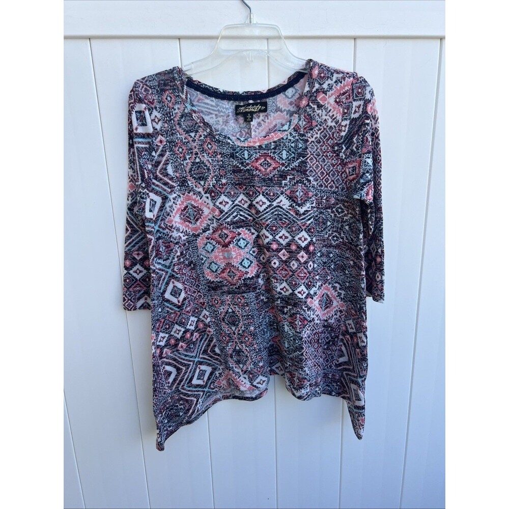 Absolutely Famous Woman's Aztec Multicolor 3/4 Sleeve Top Shark Bite Hem Small